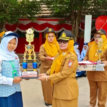 SMPN 6 Rantau Bayur Raih Prestasi dalam Kegiatan Gerak Jalan