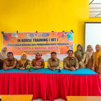 Kegiatan Pembinaan oleh pengawas bina pak wigdada serta pemb