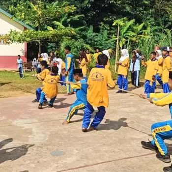 SMP Negeri 6 Rantau Bayur Meriahkan HUT RI ke-80 dengan Anek